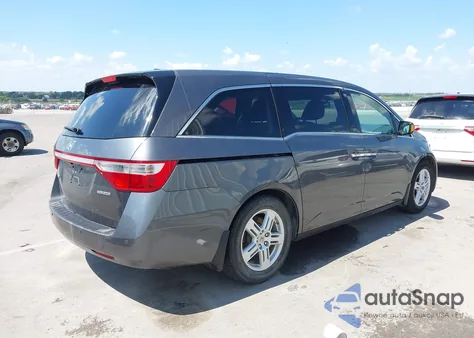 2013 Honda Odyssey Touring/Touring Elite from USA, damaged, VIN 5FNRL5H94DB006938